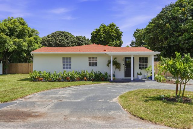 1900 CARISSA Road, Lake Clarke Shores, FL 33406