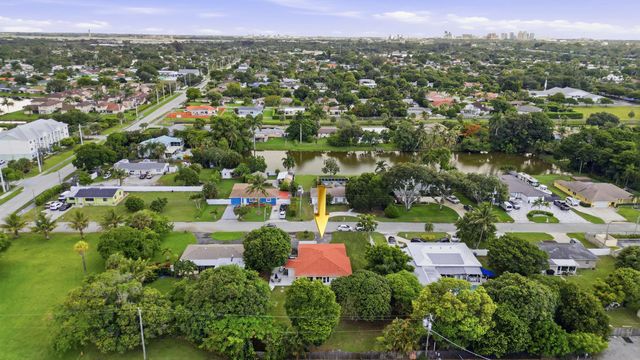 1900 CARISSA Road, Lake Clarke Shores, FL 33406