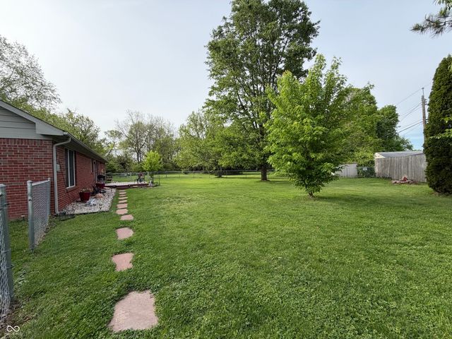 9236 Crawfordsville Road, Indianapolis, IN 46234