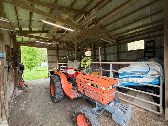 9236 Crawfordsville Road, Indianapolis, IN 46234