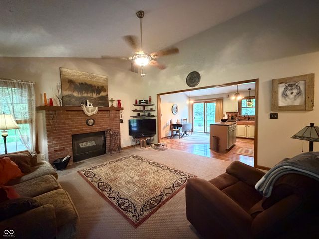 9236 Crawfordsville Road, Indianapolis, IN 46234