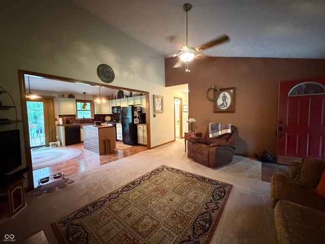 9236 Crawfordsville Road, Indianapolis, IN 46234