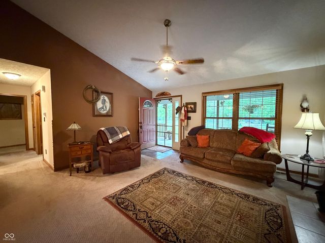 9236 Crawfordsville Road, Indianapolis, IN 46234