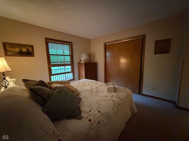 9236 Crawfordsville Road, Indianapolis, IN 46234