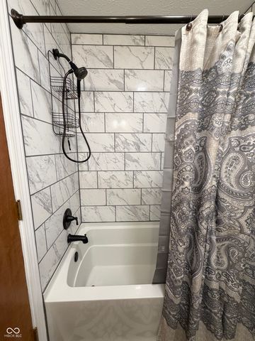 9236 Crawfordsville Road, Indianapolis, IN 46234