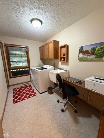 9236 Crawfordsville Road, Indianapolis, IN 46234