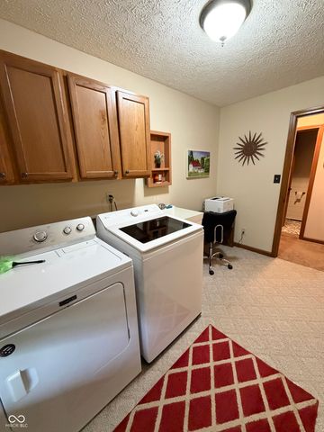 9236 Crawfordsville Road, Indianapolis, IN 46234