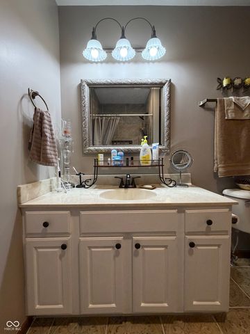 9236 Crawfordsville Road, Indianapolis, IN 46234