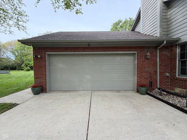 9236 Crawfordsville Road, Indianapolis, IN 46234