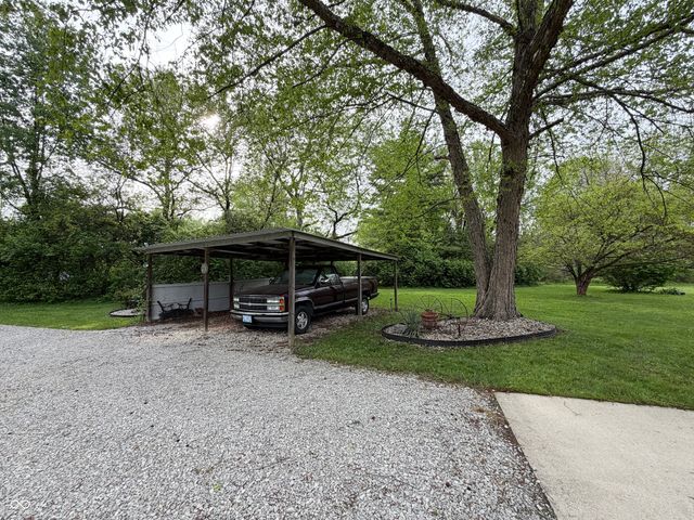 9236 Crawfordsville Road, Indianapolis, IN 46234