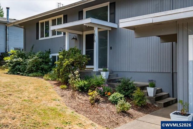 1818 NW Broadway St, Albany, OR 97321
