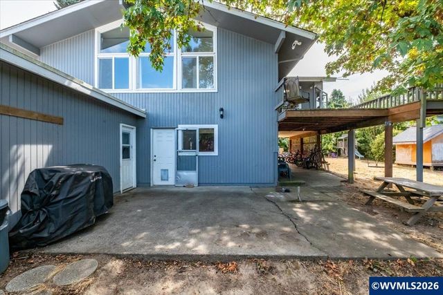 1818 NW Broadway St, Albany, OR 97321