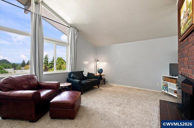 1818 NW Broadway St, Albany, OR 97321