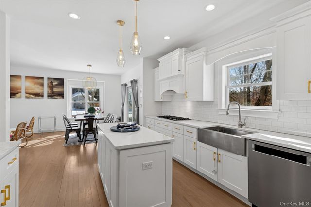 1510 Maple Lane, Greenport, NY 11944