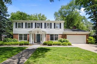 685 Wicklow Road, Deerfield, IL 60015