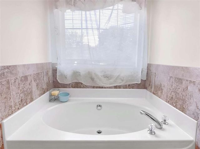 5075 Towne Park Drive, Mcdonough, GA 30252