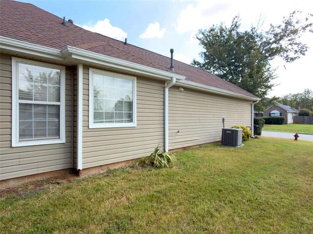 5075 Towne Park Drive, Mcdonough, GA 30252