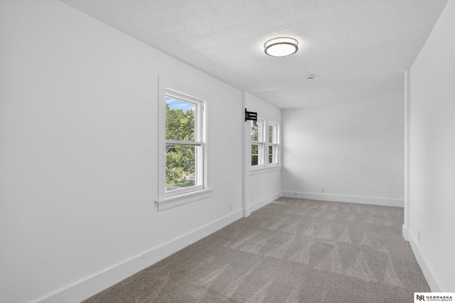 1440 E 12 Street, Fremont, NE 68025
