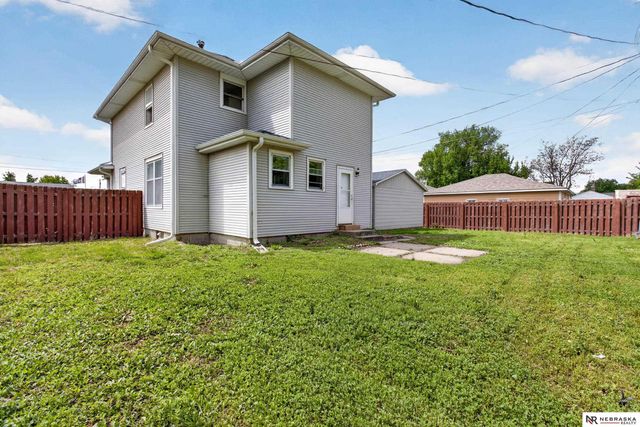 1440 E 12 Street, Fremont, NE 68025