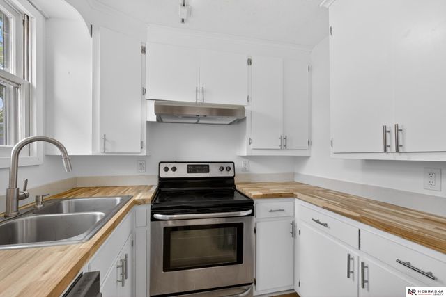 1440 E 12 Street, Fremont, NE 68025