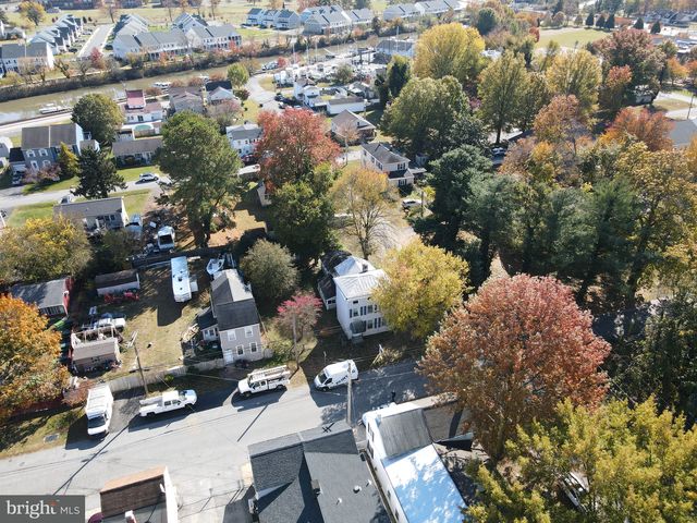 227 HAMILTON ST, Delaware City, DE 19706