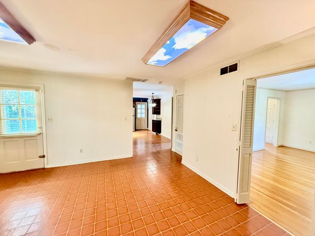 826 Glendover Cove, Lexington, KY 40502