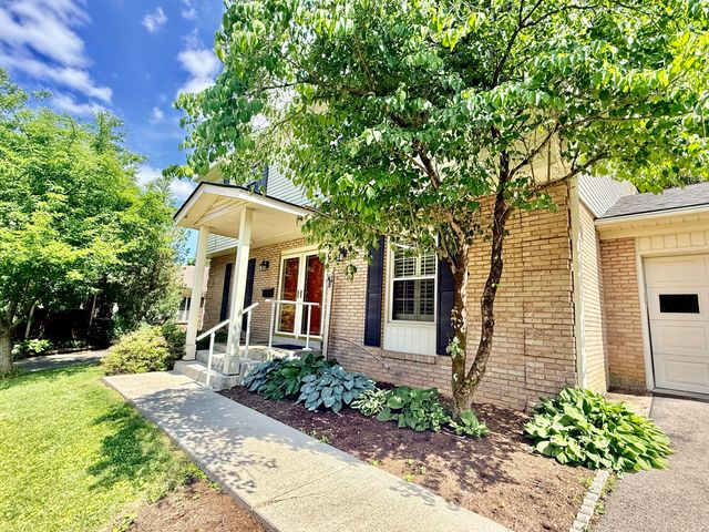 826 Glendover Cove, Lexington, KY 40502