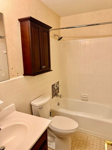 826 Glendover Cove, Lexington, KY 40502