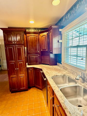 826 Glendover Cove, Lexington, KY 40502