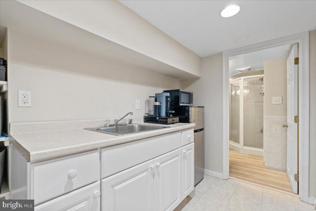 2819 SUMMERFIELD RD, Falls Church, VA 22042