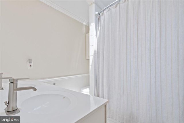 2819 SUMMERFIELD RD, Falls Church, VA 22042