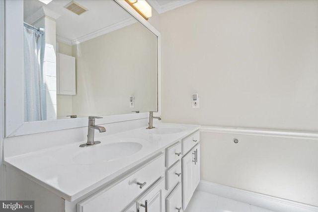 2819 SUMMERFIELD RD, Falls Church, VA 22042