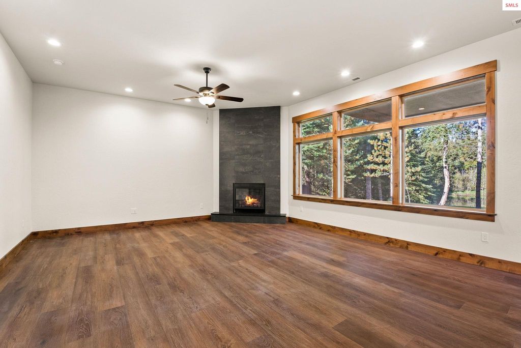 1047 Comeback Bay Ln, Sagle, ID 83860 photo 10