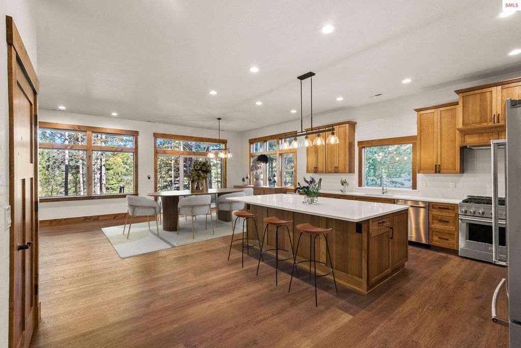 1047 Comeback Bay Ln, Sagle, ID 83860 photo 14