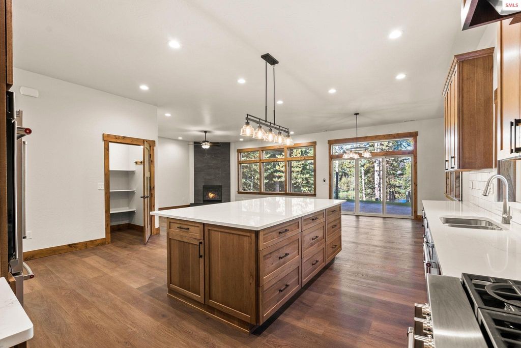 1047 Comeback Bay Ln, Sagle, ID 83860 photo 16