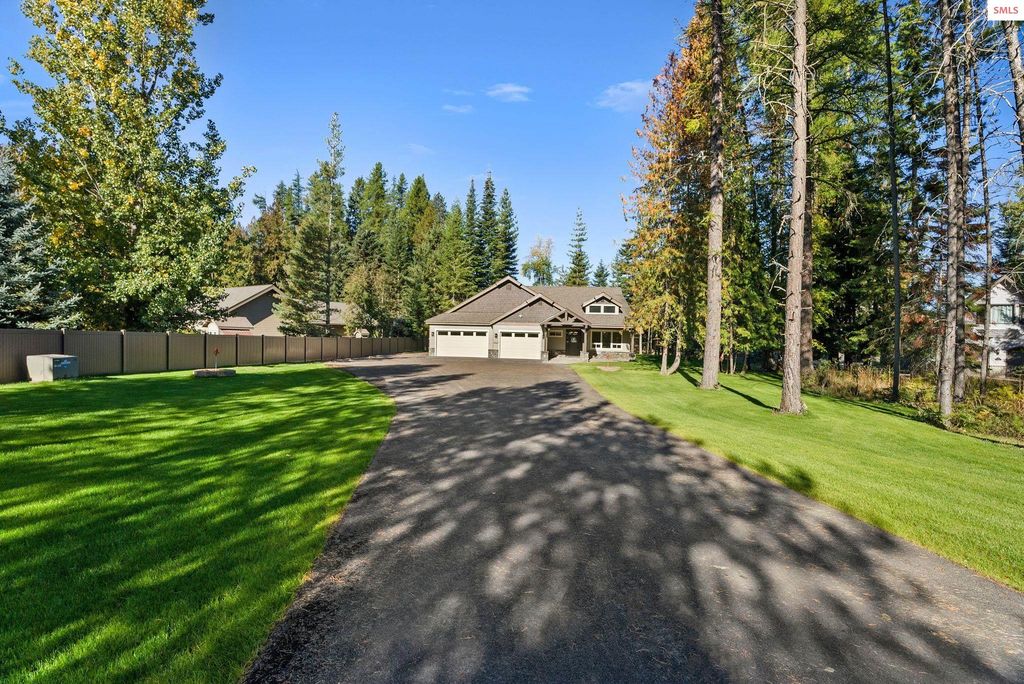 1047 Comeback Bay Ln, Sagle, ID 83860 photo 4
