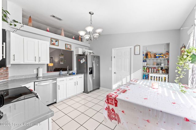 1567 Heartwellville Street NW, Palm Bay, FL 32907