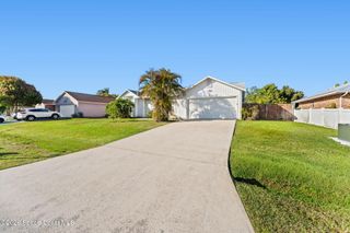 1567 Heartwellville Street NW, Palm Bay, FL 32907