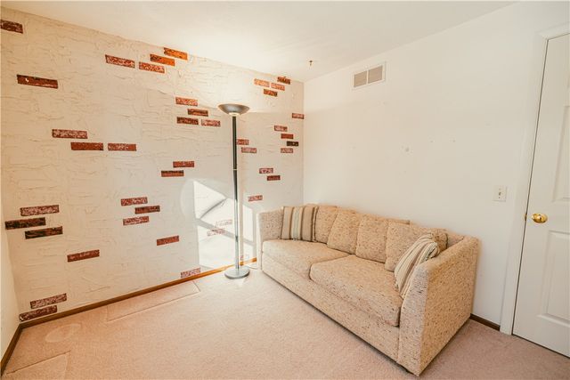 93 Matthew Drive, Perinton, NY 14450