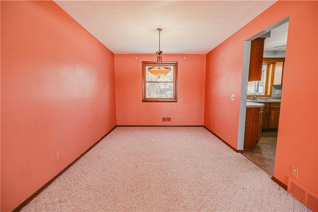 93 Matthew Drive, Perinton, NY 14450