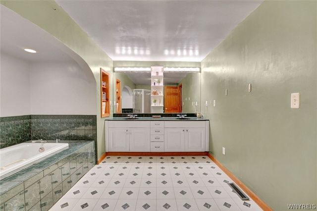 5324 Gooseneck Road, Ashford, NY 14171