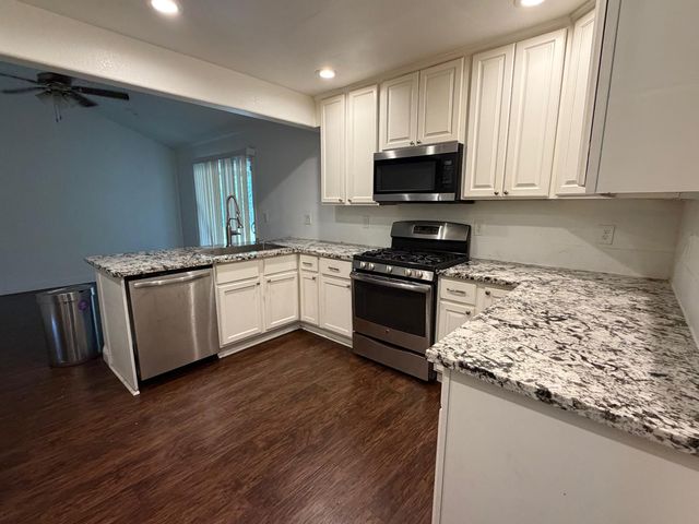 5421 Bootjack Dr, Sacramento, CA 95842