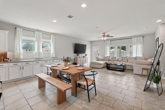 14077 Sharktooth Hill Lane, Conroe, TX 77384