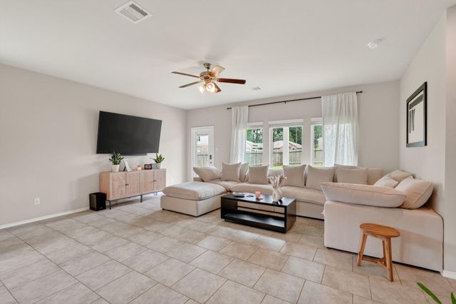 14077 Sharktooth Hill Lane, Conroe, TX 77384