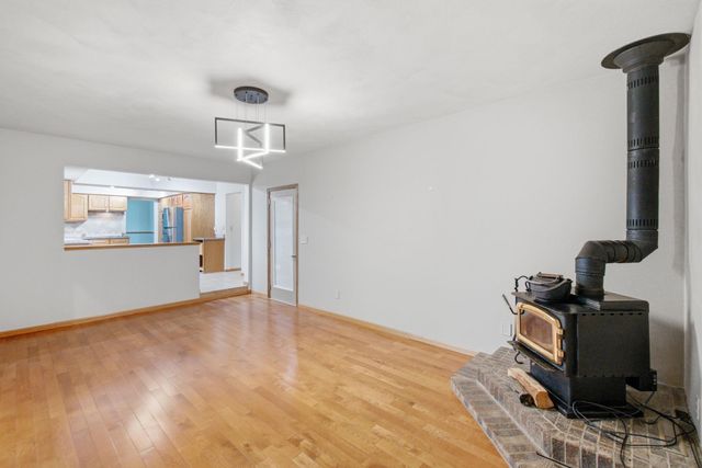 1417 Oakcrest Drive, Waterloo, IA 50701