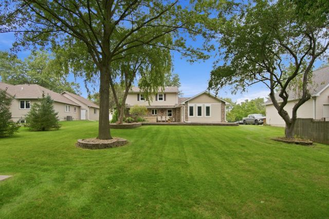 1417 Oakcrest Drive, Waterloo, IA 50701