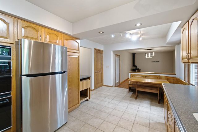 1417 Oakcrest Drive, Waterloo, IA 50701