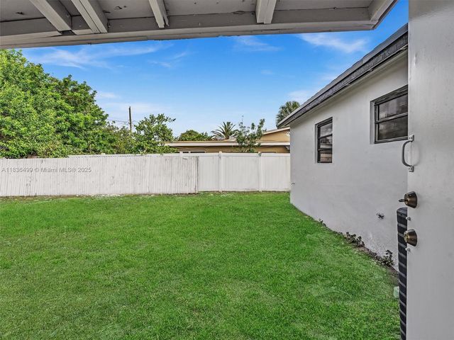 19021 NW 23rd Ct, Miami Gardens, FL 33056