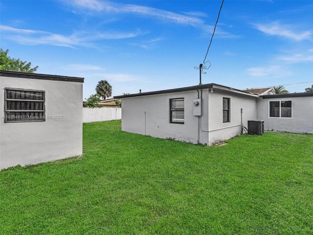 19021 NW 23rd Ct, Miami Gardens, FL 33056