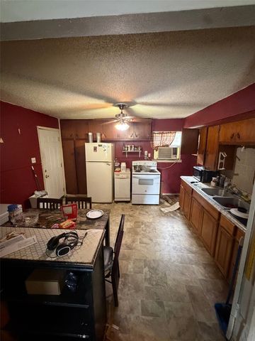 1055 Star Street, Denison, TX 75020